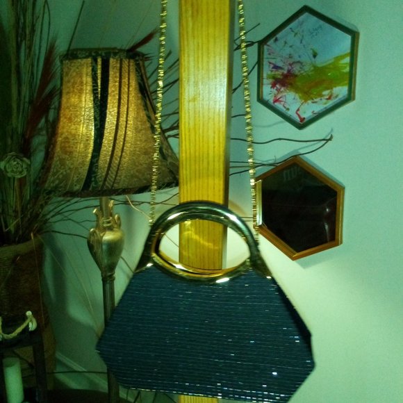 Pretty Purse - Picture 2 of 3